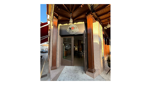 Cazaleguitos bar restaurante