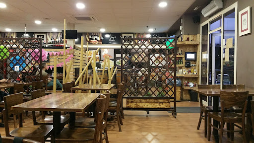 Bar Restaurant La Plaça