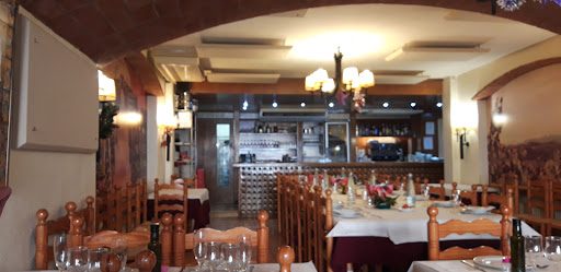 Restaurant Canals & Munné. Arrosos a la brasa. Dinars per grups.