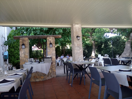 Pins Mar Restaurant