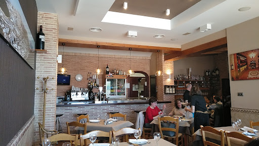 Cava's Bar