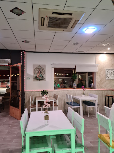 Kayma Café Karaoke