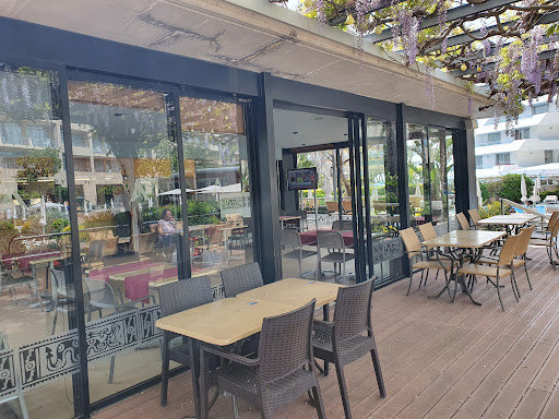 LA PÈRGOLA BURGER & PIZZA