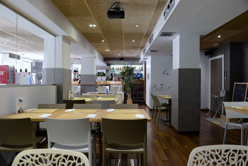 Los Arcos Gastro Bar LAB