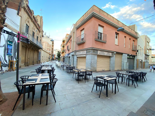 Vilateca, plats i platets