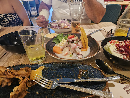 La Cúspide Parla _ Restaurante Peruano