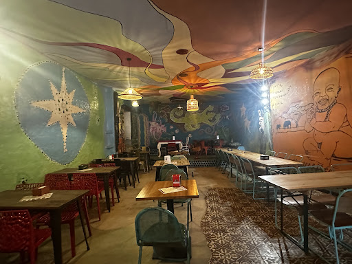 Bar Sala Alternativa Hippytano