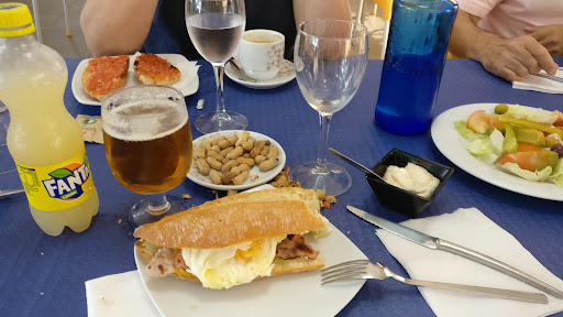 BAR- RESTAURANT LA PISCINA